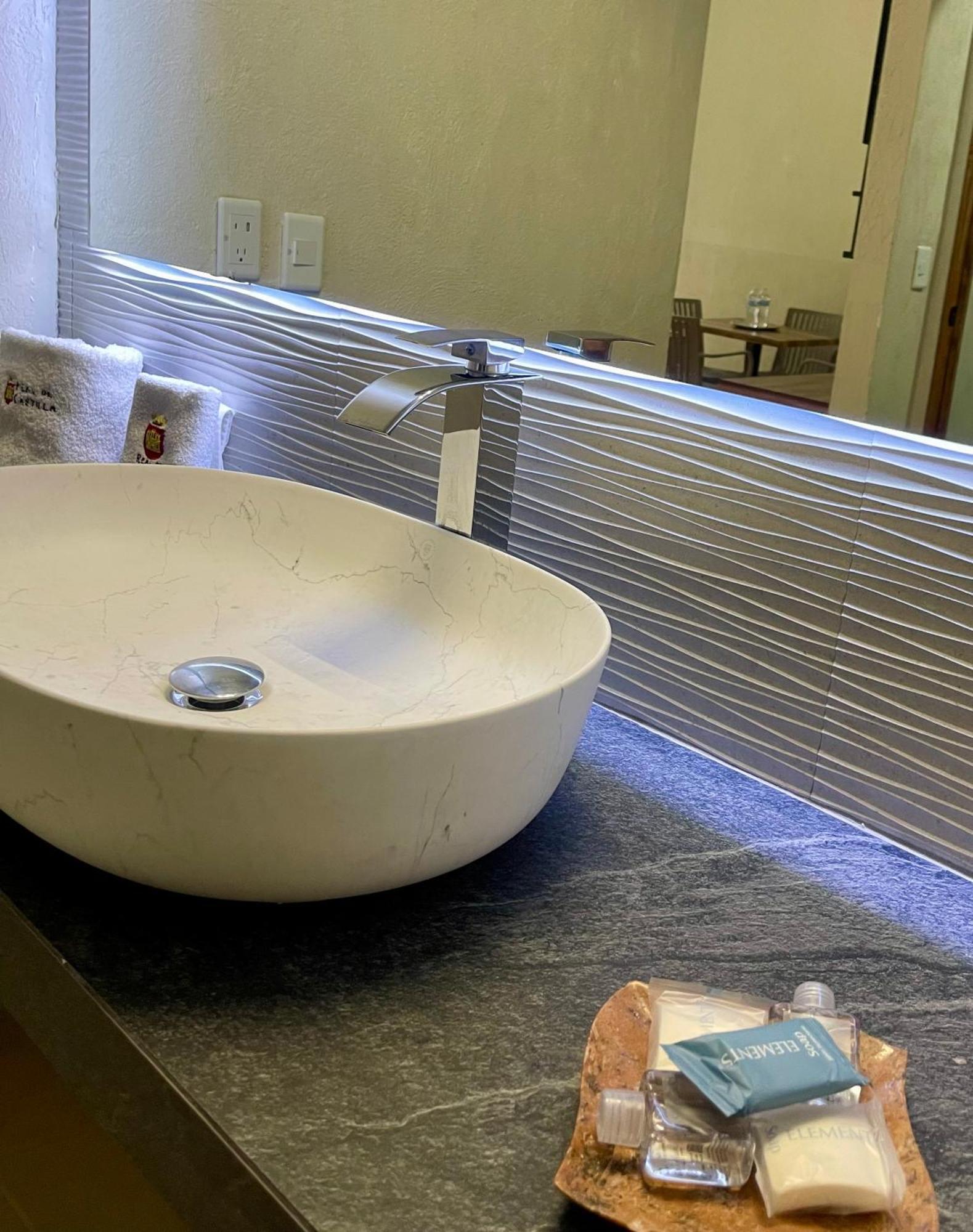 Hotel Real De Castilla Nuovo Guadalajara Kültér fotó